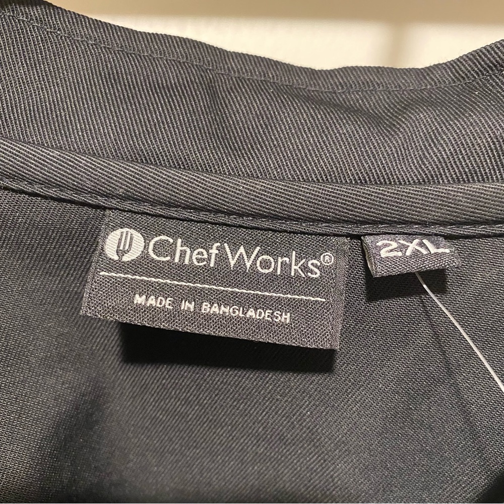 Chef Works Women's Le Mans
Chef Coat - black XX-Large - Picture 7 of 14